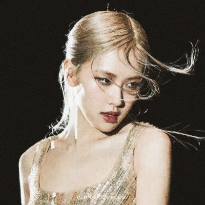 fan account for singer-songwriter ROSÉ