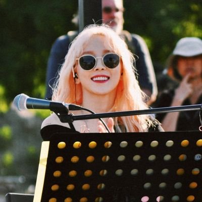 RosesforYooh's profile picture. well well well  • She/Her •