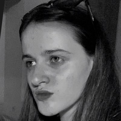 rakeluchii_02's profile picture. I retweet and tell random stuff lol