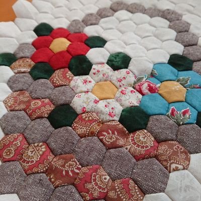 ティエコ Twitterissa すてきにハンドメイド マンスリーキルトの6月号ができました はー やっとできた とにかくパーツの多さに苦戦 Nhk すてきにハンドメイド マンスリーキルト こうの早苗 さん ティエコ Twitterissa すてきにハンドメイド マンスリーキルトの6月号ができました はー やっとできた とにかくパーツの多さに苦戦 Nhk すてきにハンドメイド マンスリーキルト こうの早苗 さん