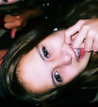 Orgulhosa ,eu nao em ajoelhei pra te  seu  coração ,Imperfeita  sou  sim ♪
Gnomos²