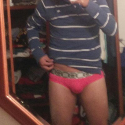 ChesterN14's profile picture. Perreo pa los nenes, perreo pa las nenas.