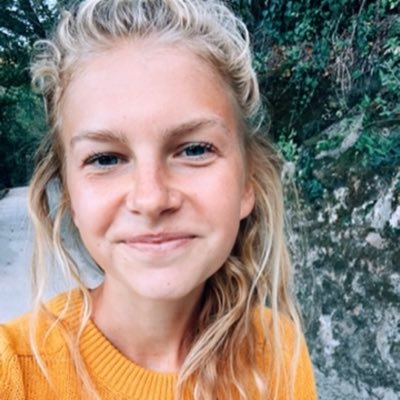 juliaaaahall's profile picture. 