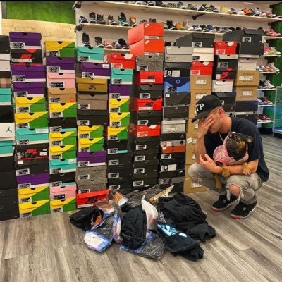 Best shoe store in ATX!!!! Shipping available, we accept cash app, credit or debit card or you can come in store and we will take care of you...
