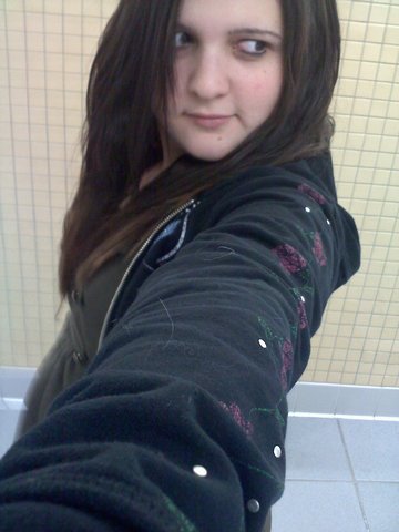 Cristalydbec's profile picture. aries,dog lover,volleyball lover,tattoos,piercings,mobster movie lover,