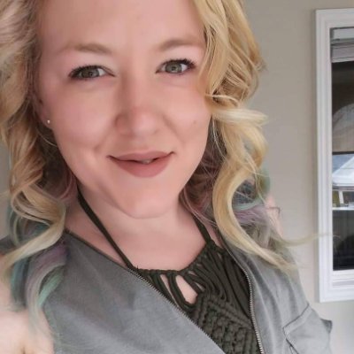 Twogirlsbucket's profile picture. 