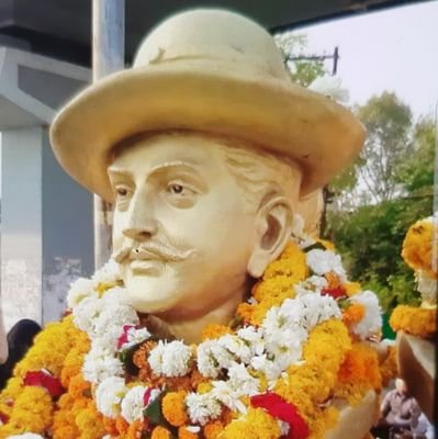 0009Geeta's profile picture. छात्र हित में तटपर हूँ 
मददगार
इन्कलाब ही नारा है हमारा
