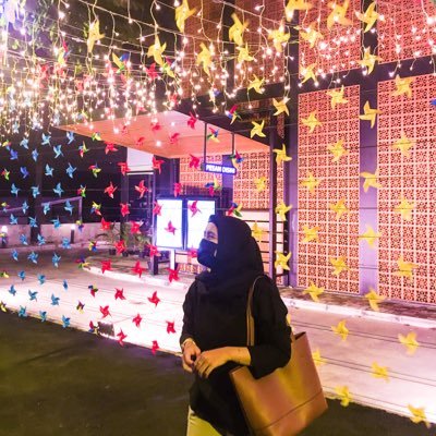 auliyanzs's profile picture. hufflepuff ~