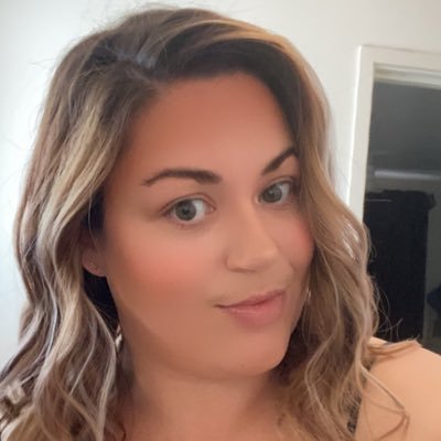 analise_gates's profile picture. 