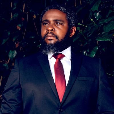 •Philosopher
•Indigenous Knowledge Librarian
•FinanceGuru
•Life Coach
•Entertainer
•Speaker&MC
•Bookings at:0835117925 /drmphomalatji.bookings@gmail.com