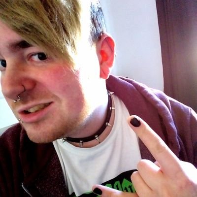 Itsmatt234's profile picture. Weird scene creature from another world.
25, Male, He/Him, Pan
Don't get in the kiln.