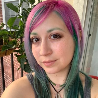 🧚 Frankie | 32 ✨ chicana 🇲🇽🇺🇸 artist • metalsmith • jewelry designer • nerd • kitty mama • just tryin to chase after my dreams! 🔮 she/they