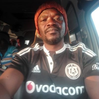 i gogo mahlasela masungwini mu seketeri wa xipanu xa Orlando pirates, blue bulls, , .Museketeri wa xindendefu ni rhanda vuongori