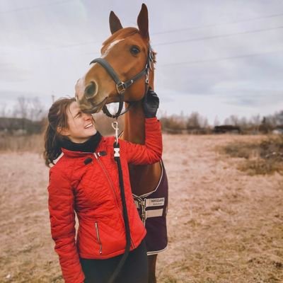 🐱 🐺🏔️
PR consultant turned into horse rider
Wannabe normally functioning human being

She/her

🇪🇪🇩🇪