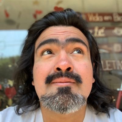 Mexicano, editor, escritor y divulgador. Aquí se habla de todo; en mi IG, de libros, educación, historia, geografía y neurociencias: @manemeziuxig