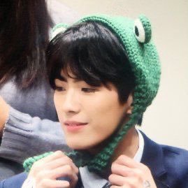 thinkinabtyong's profile picture. for cix’s #용희