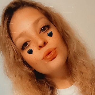 Aide soignante 👩‍⚕️
MDM 🏠
Ludo ❤💍