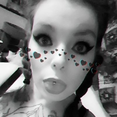 Happily engaged BBW who loves her weed! I enjoy being watched in all aspects. visit my link tree!
https://t.co/utfyaWpTKB