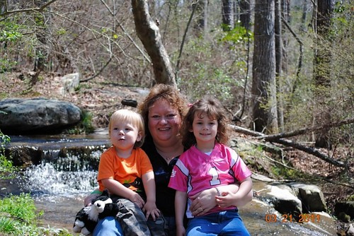 Spanish teacher, married to Brian, Mimi to Gracie, Sport and Logan, Tia to Bethani, Andrew.