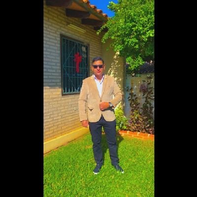 manumartinez15's profile picture. Amante del futbol .. Olimpia toda la vida ⚪⚫ .. Justicia Divina ⚖💪❤