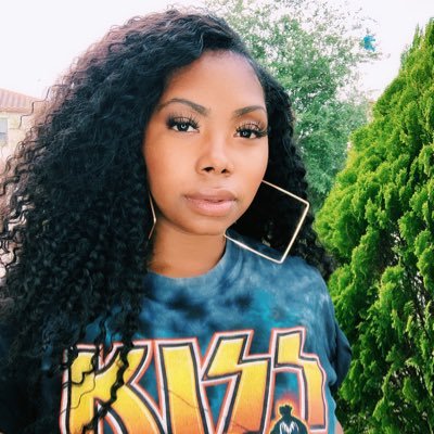 kaycee_saysso's profile picture. Not really a tweetier ; but since you're here might as well follow!