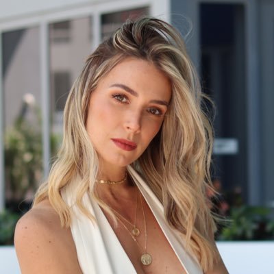 Alessandraville Profile Picture