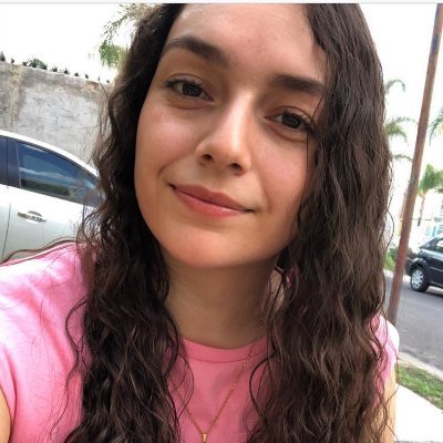 mitziaem's profile picture. 