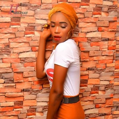 simple girl of myself.... product of grace and amazing and loving❤ somebody...