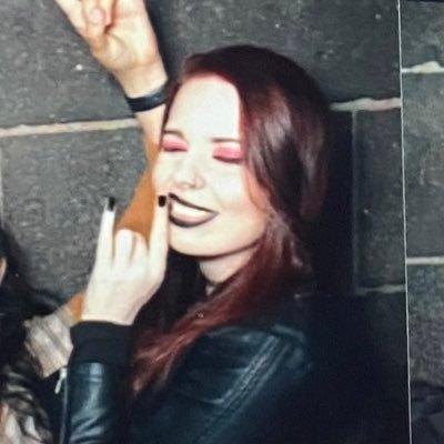 crittlee_x's profile picture. I’m still emotionally invested in Welcome to the Black Parade