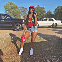 CheeBsoPretty29 (@chalenciafields) 's Twitter Profile