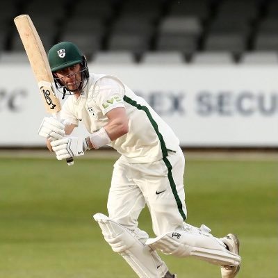 Professional Cricket Player at Worcestershire CCC. Sponsored by @KookaburraCkt
