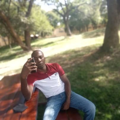 MBOZIARNOLD1's profile picture. Full time Christian, accountant and a family man