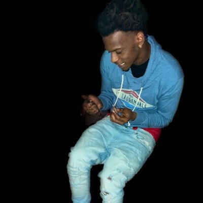 HooperTi's profile picture. i dead ass travel anywhere i want too. catch me in ur city 🌃 random ramp agent 💸💸