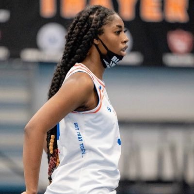 Tania Hendricks Class of 2024🎓 Fontbonne Academy💙💛 AAU team shooting touch