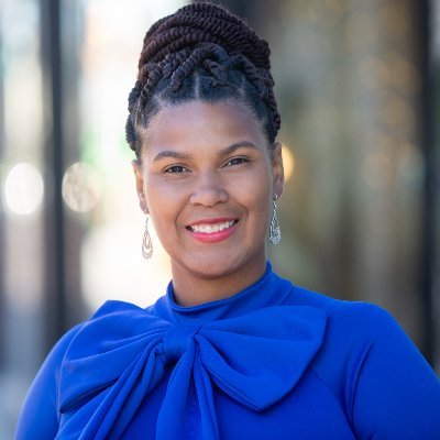 #FitDCRealtor w/Coldwell Banker Loves spending time with family and friends, singing at church, traveling, & helping the community. IG:ErickaSBlack 202-670-6677