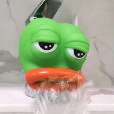 QueenB_itchxz's profile picture. แร้สมันเปงกระดออะรัยกับกุ