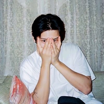 LOEYLEGACY's profile picture. i only trust Chanyeol and EXO |  👭👭👫👬👬👬👬 |