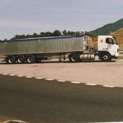 Victoripiri's profile picture. Operador de maquinaria pesada.en descanso🇪🇦🇪🇸😃💚💚.       👑