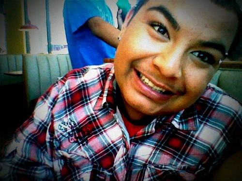 Joel Julian De Santiago;) 17 Yrs Young, Open Minded, Love To Party, Junior At CHS, Txt,Tweet,Shopping,Smooshing,Clubbing Just Love Having Fun ;) #TeamMyTouch4G