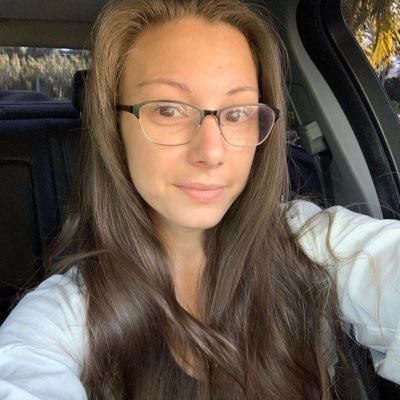 LisaTer22966458's profile picture.