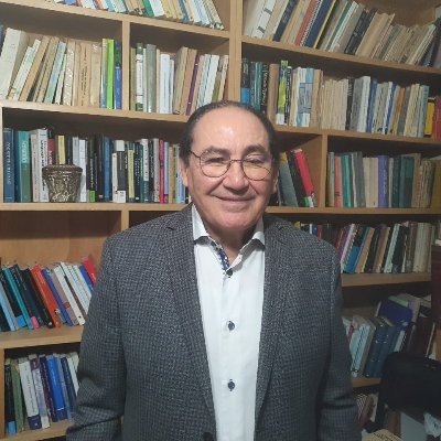 أستاذ- اللسانيات التوليدية المعرفية المقارنة والعربية
Professor of Comparative & Arabic Linguistics
جامعة محمد بن زايد للعلوم الإنسانية