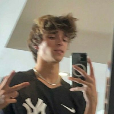 aepmlti's profile picture. intagram : @aepmltii