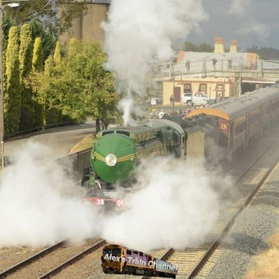 Train enthusiast based in Gippsland, Australia 📹📸🚂

🎞💻 https://t.co/HjMLMcMAGv

👤 https://t.co/wAq6mPvff1