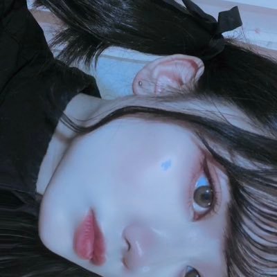 紗久 私の眉毛の書き方 線で囲って中パウダーで埋めてぼかした後眉マスカラ 後は髪の毛とかで擦れる場所にアイブロウコート塗れば終わり すぐ終わるよ アイテムリプ欄のせるね 紗久 私の眉毛の書き方 線で囲って中パウダーで埋めてぼかした後眉マスカラ 後は髪の毛とかで擦れる場所にアイブロウコート塗れば終わり すぐ終わるよ アイテムリプ欄のせるね