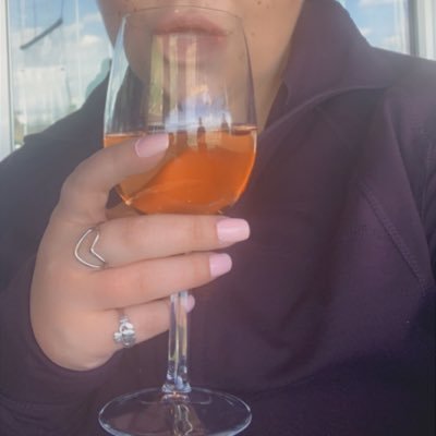 awooods10's profile picture. 