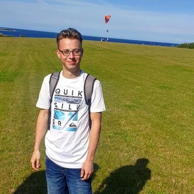 Lucas_Kelker's profile picture. BBG~
22~
🎮🏞🚲🛹