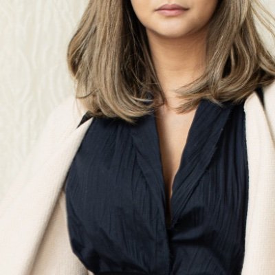 Designer Fashion made for the conscious women
Slow Fashion | Small Business | Bespoke
Handmade By Margaret Niemczyk