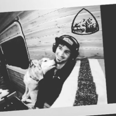 Just a guy in a van doing stuff.. if you like the outdoors and gaming, join the community!! https://t.co/KJsVGRFlkp.. live from the Van Mon-Fri 3PM PDT