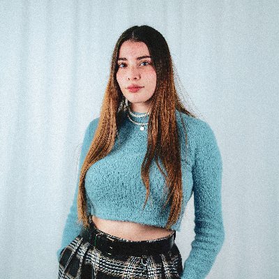 Ilustradora y próxima diseñadora gráfica. De Murcia porque no todo podía ser bueno.
IG: https://t.co/rMQeECOaBz
Web: https://t.co/pz4nyY8KwS
