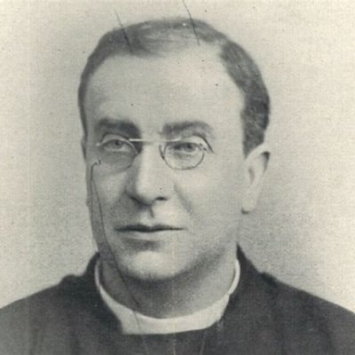 Professor of History & Director of the Menard Family George Washington Forum